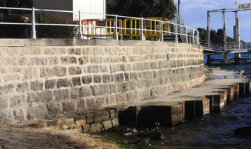 Lavori di consolidamento lungo lago Pallanza