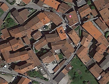 Nuova pavimentazione lapidea nelle vie di Trobaso