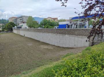 Ricostruzione del muro di Villa Maioni
