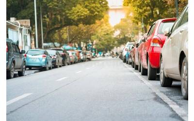 Immagine: automobile strada 