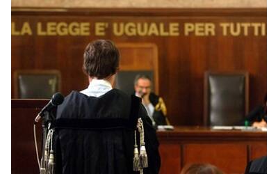 Immagine: avvocati tribunale avvocato