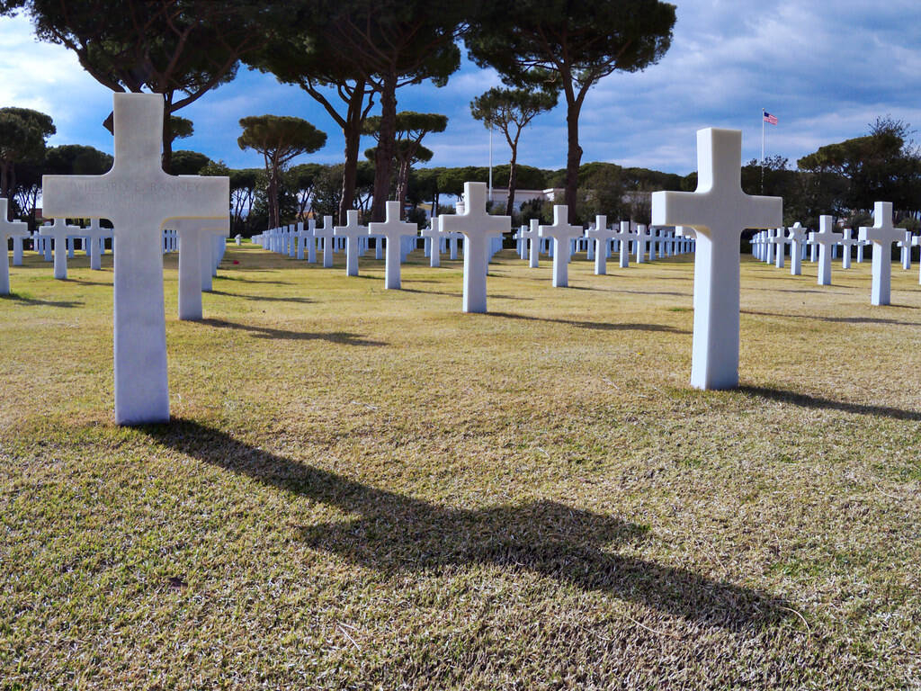 Immagine: Croci Cimitero