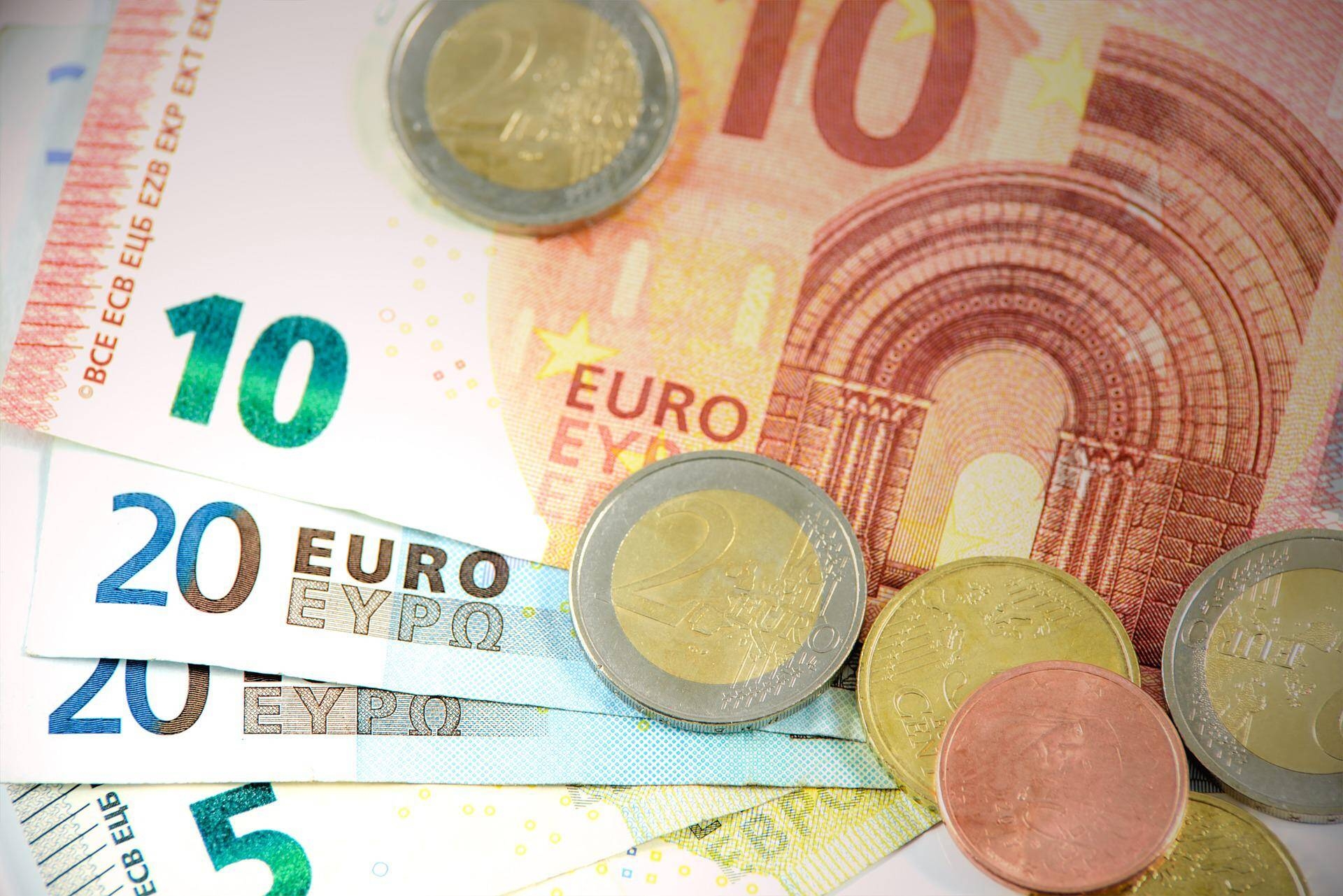 Immagine: euro soldi tasse