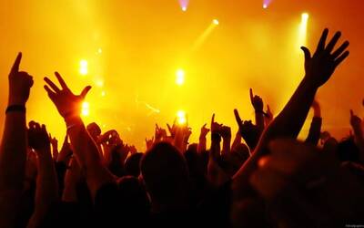 Immagine: festa divertimento ballo