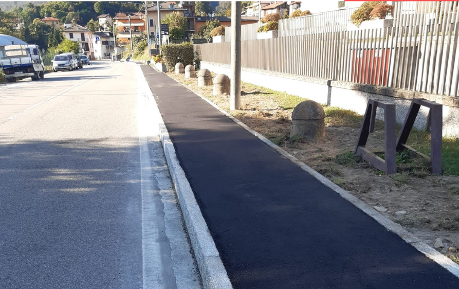 Immagine: Marciapiede via per possaccio
