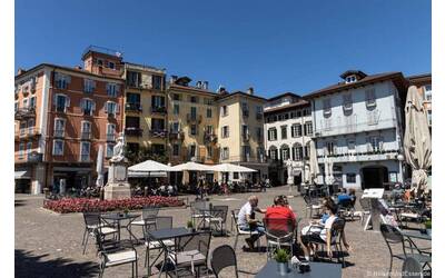 Immagine: piazza Ranzoni