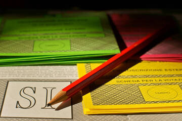 Sottoscrizione di Proposte di Legge e Referendum