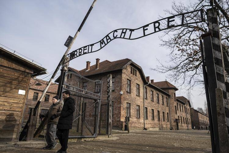 Immagine: shoah campo concentramento