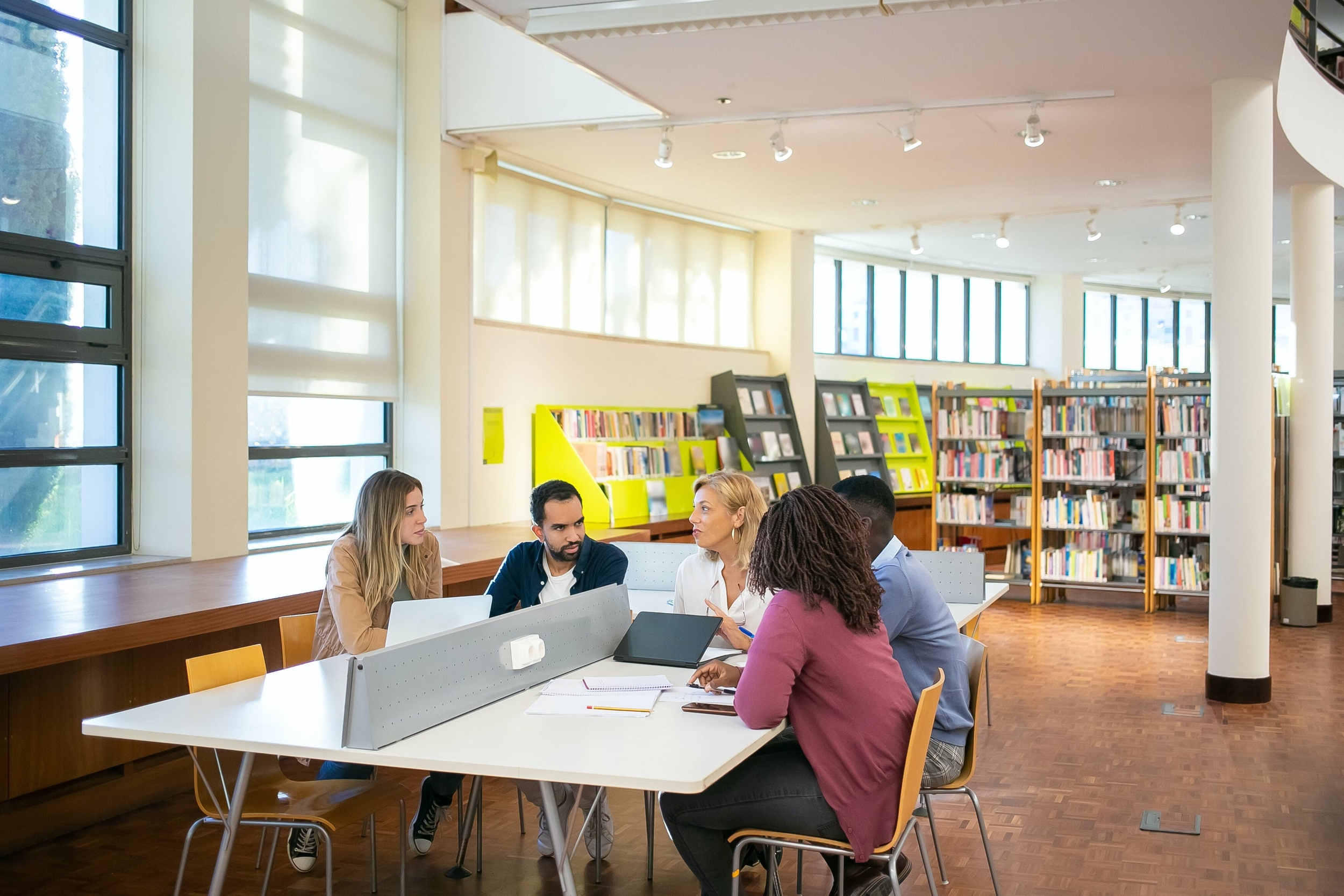 Immagine: Studenti università