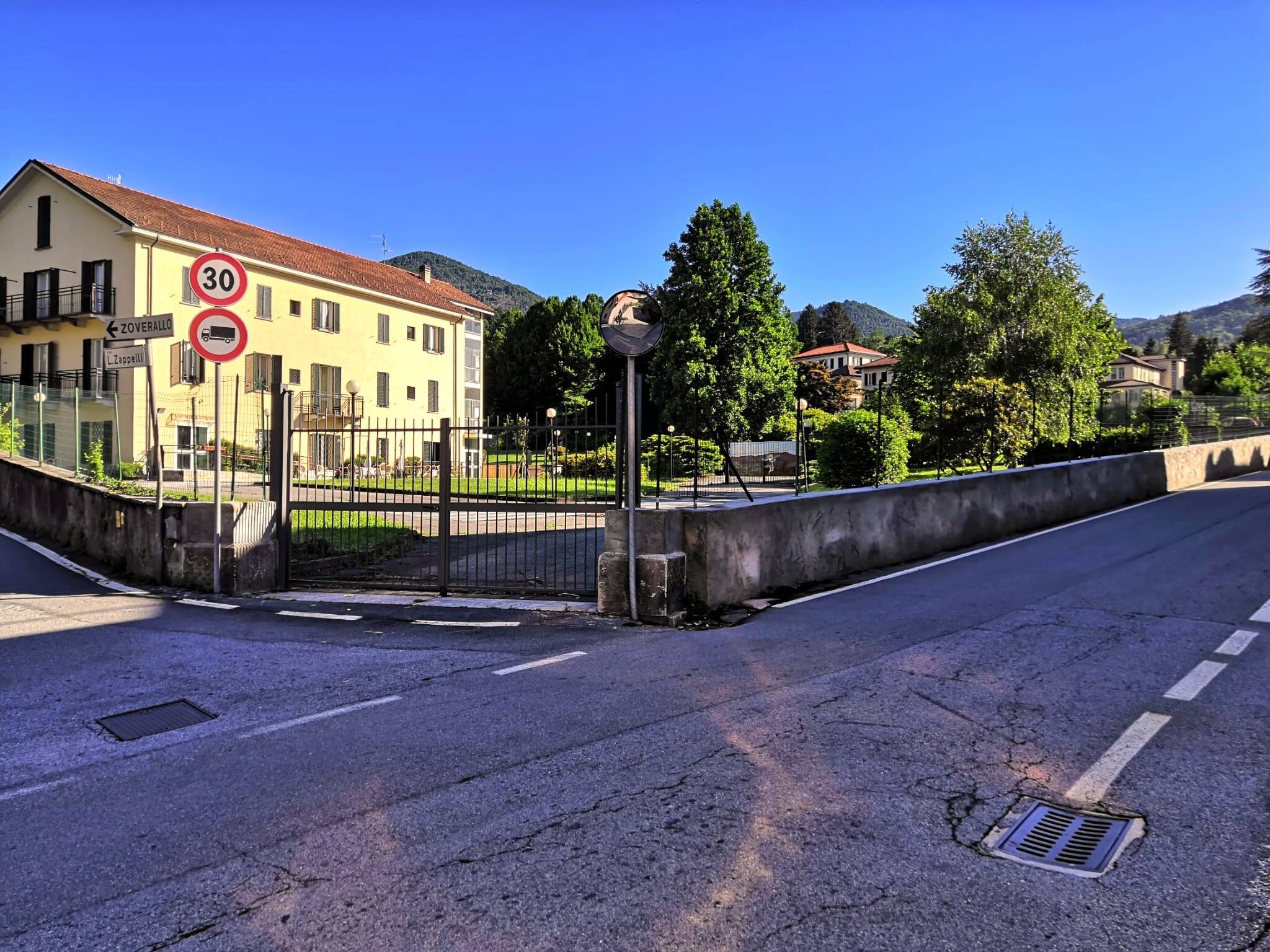 Immagine: Via Intra Premeno via Zappelli
